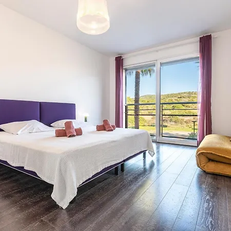 Strada Agosta - Terrasse Vue Apartamento